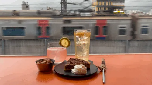 まるで映画のワンシーンのような風景