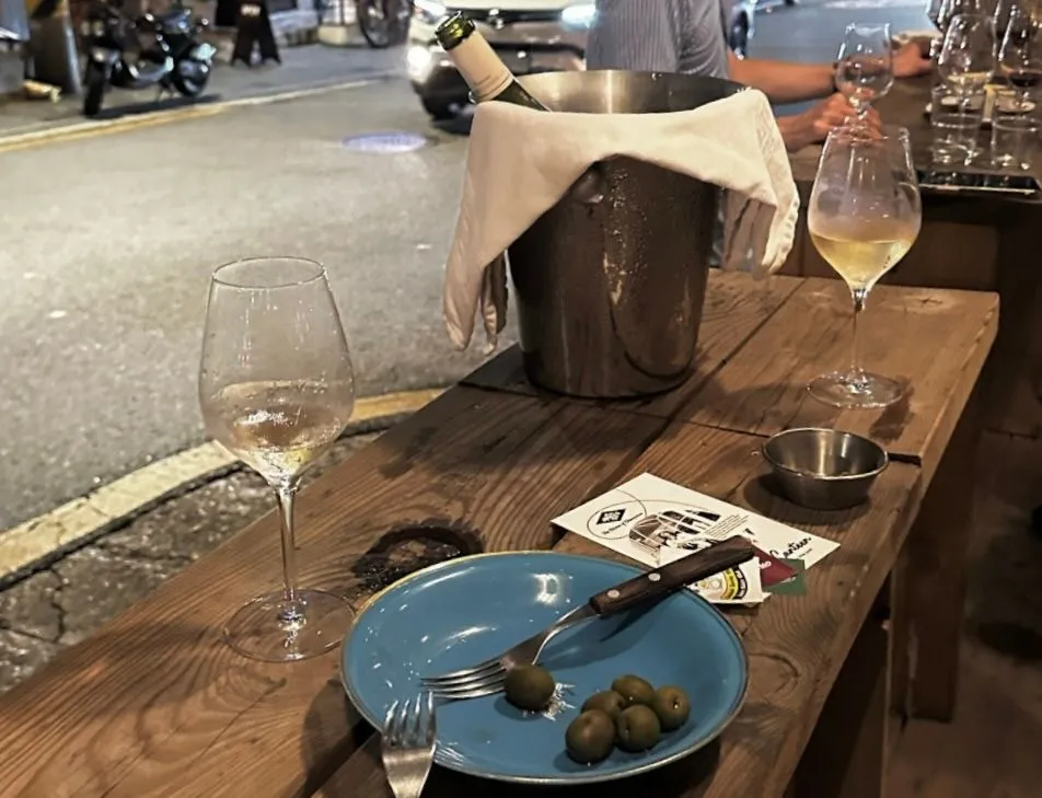 種類豊富なグラスワインは、どれも料理との相性抜群