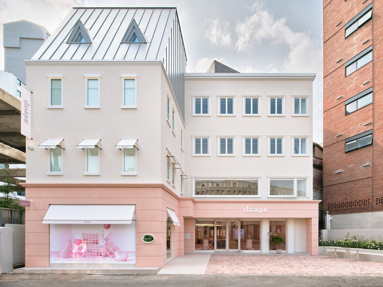 dasique 聖水フラグシップストア