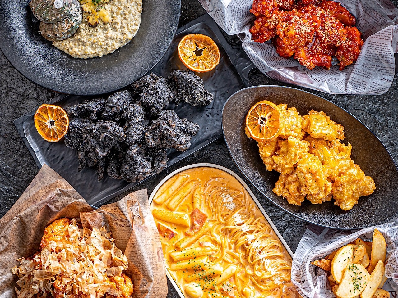 「済州ブラックチキン+済州みかんチキンSET」がおすすめ