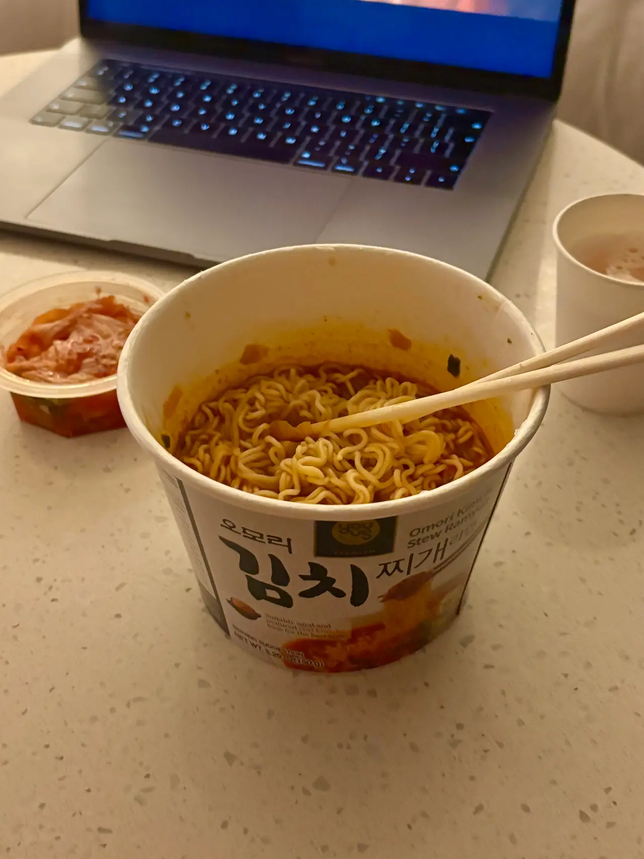 韓国の老舗食品メーカーとコラボしたラーメンも大人気 !