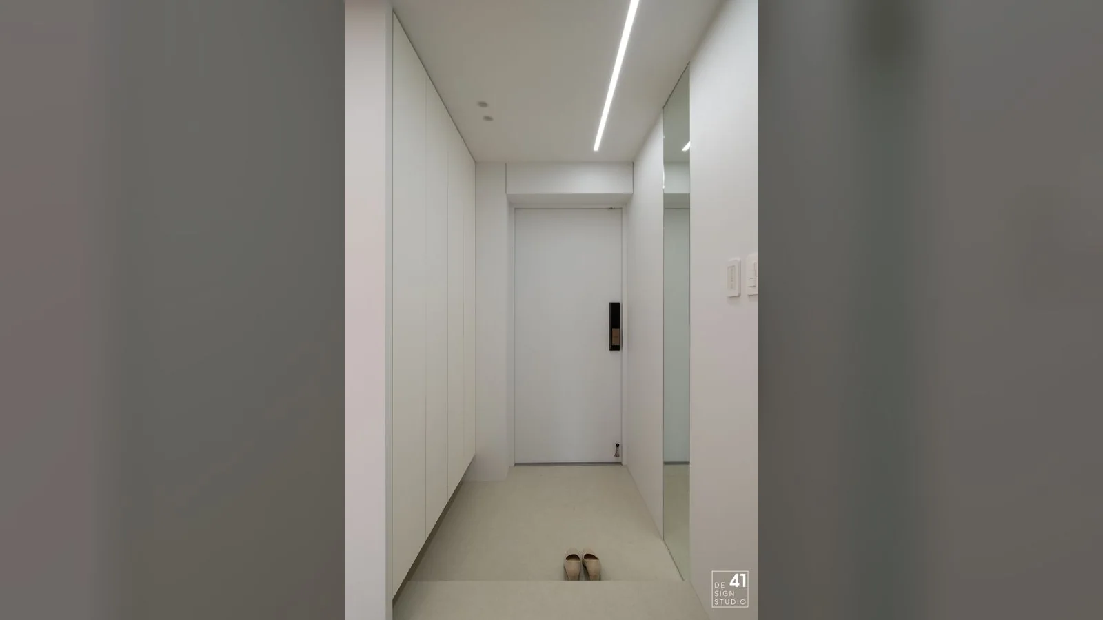 경희궁자이 3단지 24평 현관